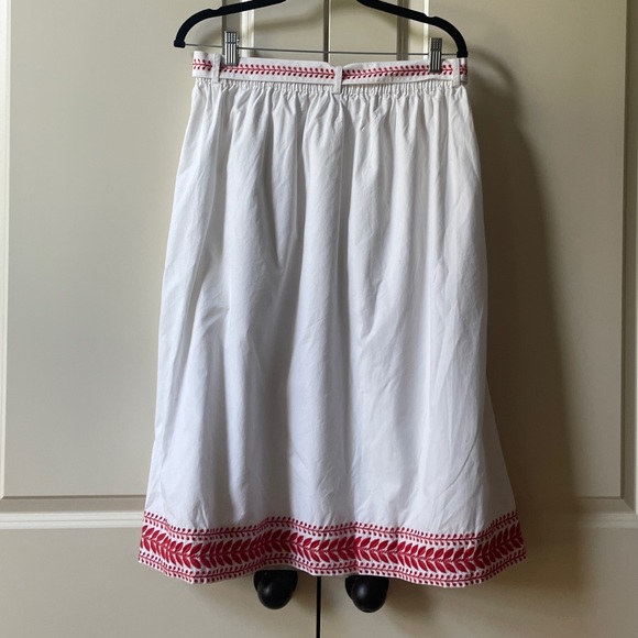 Like New J Crew Embroidered skirt w/removable belt - Picture 2 of 9